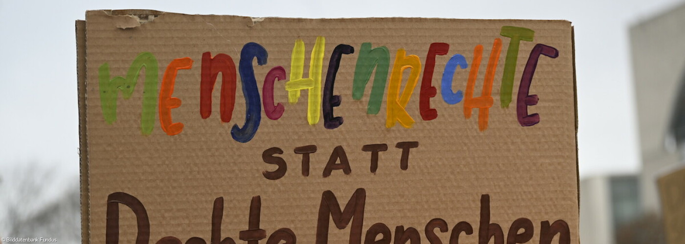 Hand in Hand gegen Rechts – Demonstration 3.2.2024 in Berlin