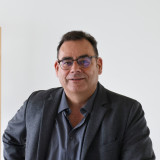 Porträt Dekan Christian Weigl